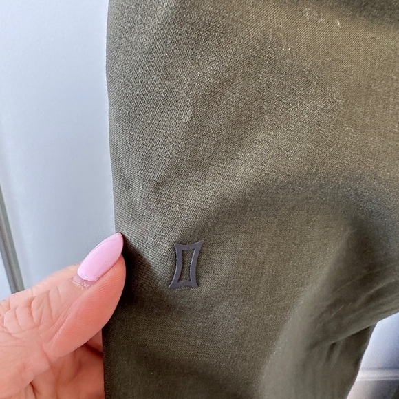 Kit and Ace Green Chinos Athletic Type Dress Pants - Picture 3 of 3